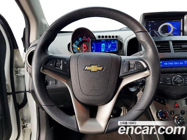 Chevrolet Korea Aveo 2014 — photo 13