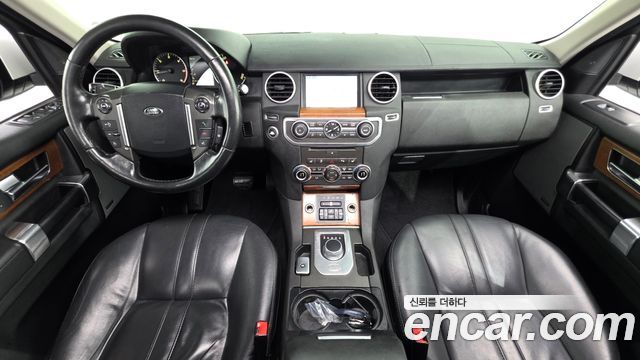 Land Rover Discovery 2016 — photo 7
