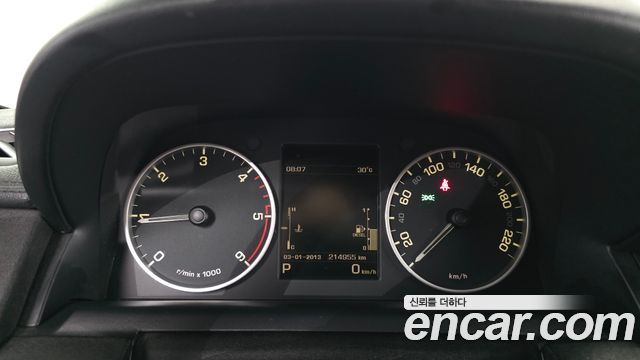 Land Rover Discovery 2016 — photo 8