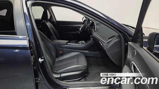 Hyundai Sonata 2020 — photo 17