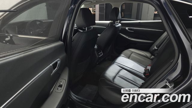 Hyundai Sonata 2020 — photo 16