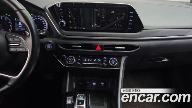 Hyundai Sonata 2020 — photo 28