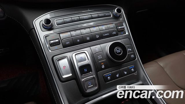 Hyundai Santafe 2021 — photo 12