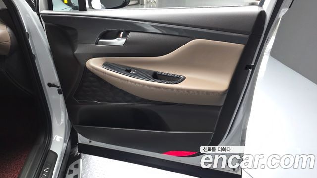 Hyundai Santafe 2021 — photo 14
