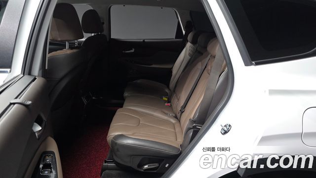 Hyundai Santafe 2021 — photo 16