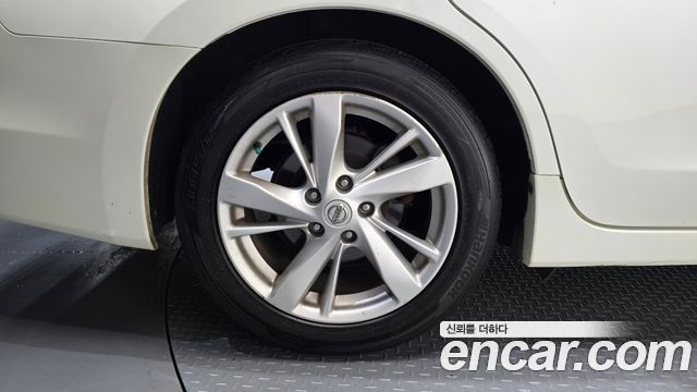 Nissan Altima 2014 — photo 5