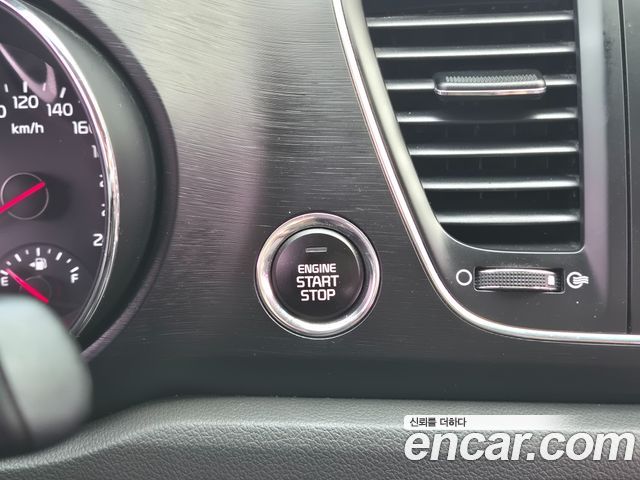 Kia Canival 2017 — photo 6