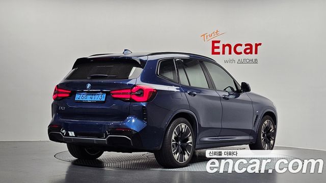 BMW iX3 2024 — photo 2