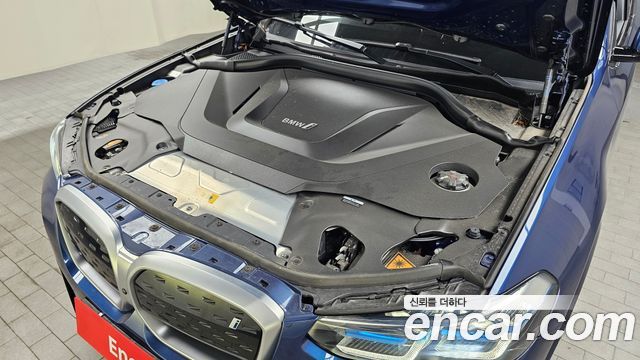 BMW iX3 2024 — photo 6