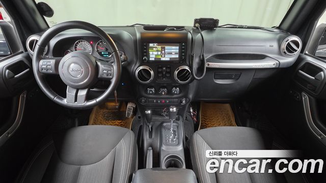 Jeep Wrangler 2016 — photo 7