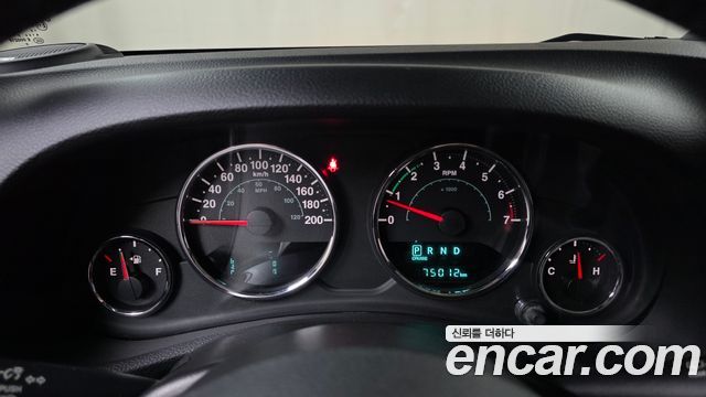 Jeep Wrangler 2016 — photo 8