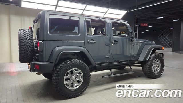 Jeep Wrangler 2016 — photo 11