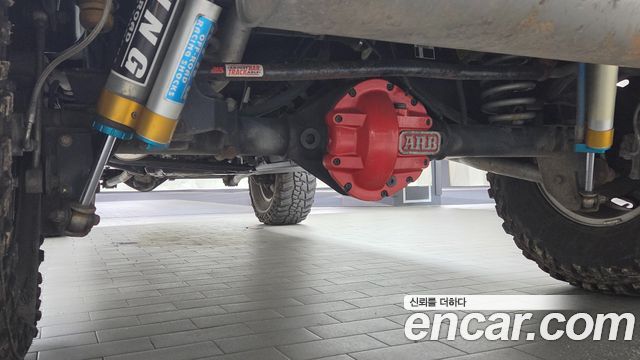 Jeep Wrangler 2016 — photo 15