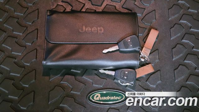 Jeep Wrangler 2016 — photo 19