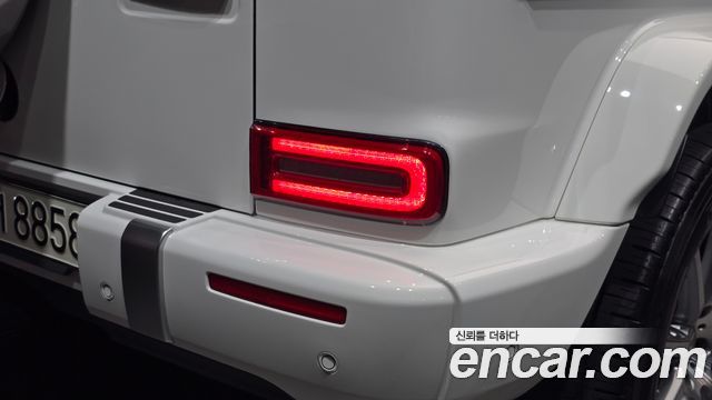 Mercedes-Benz G-Class 2021 — photo 9