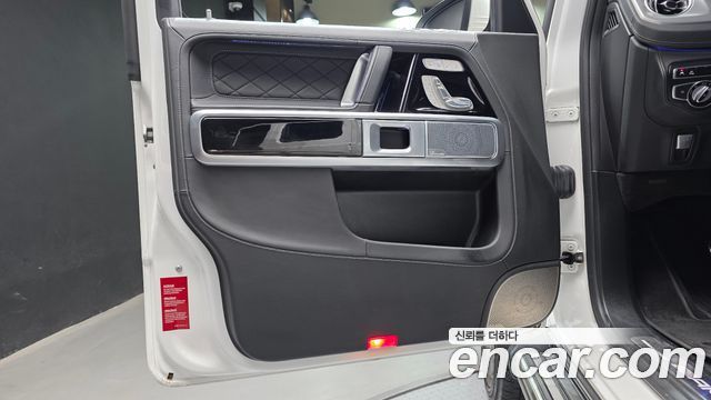 Mercedes-Benz G-Class 2021 — photo 14