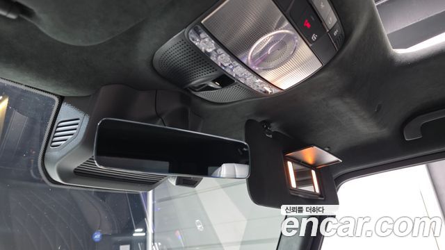 Mercedes-Benz G-Class 2021 — photo 30