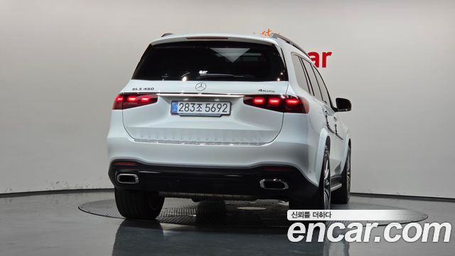 Mercedes-Benz GLS-Class 2026 — photo 4