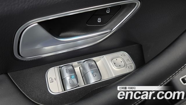 Mercedes-Benz GLS-Class 2026 — photo 39