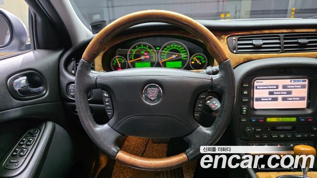 Jaguar S-TYPE 2005 — photo 13