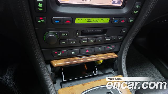 Jaguar S-TYPE 2005 — photo 16