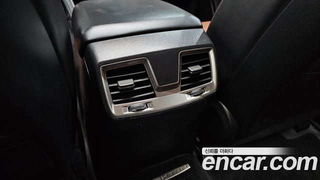 KG Mobility Rexton 2019 — photo 30