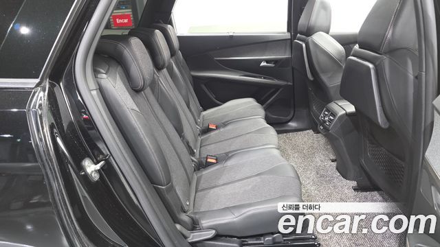 Peugeot 5008 2020 — photo 12