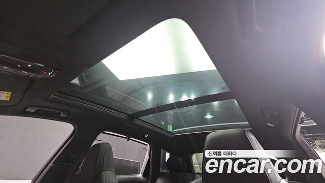 Audi Q7 2025 — photo 25