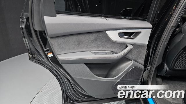 Audi Q7 2025 — photo 15