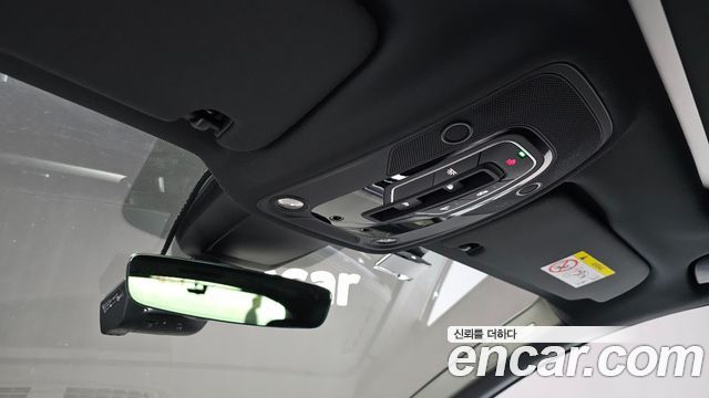 Audi Q7 2025 — photo 28