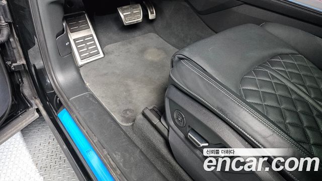 Audi Q7 2025 — photo 31
