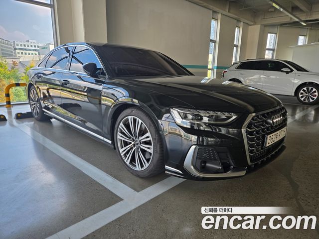 Audi A8 2026 — photo 1