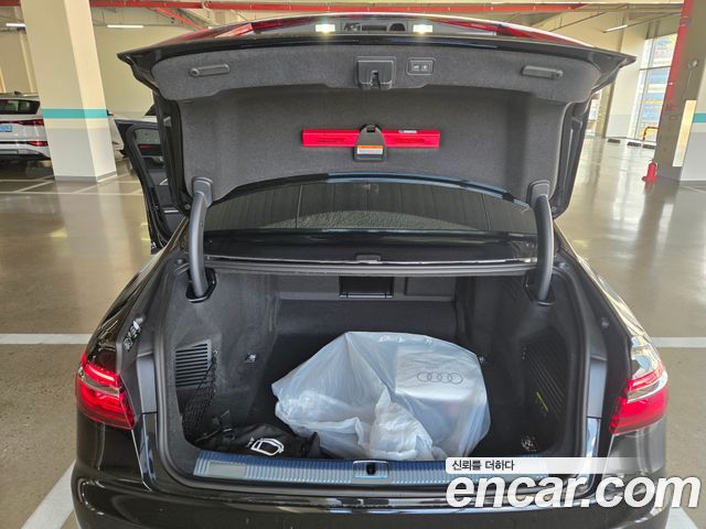 Audi A8 2026 — photo 6