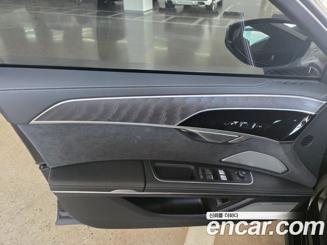 Audi A8 2026 — photo 12