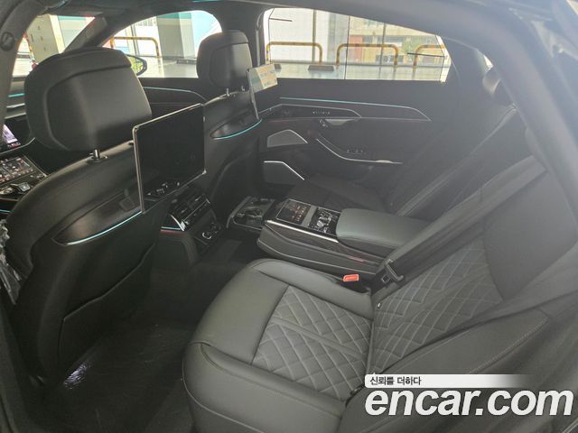 Audi A8 2026 — photo 17