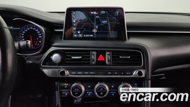 Genesis G70 2019 — photo 13