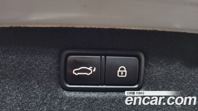 Genesis G70 2019 — photo 18