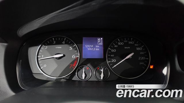 Renault Korea SM5  2012 — photo 11