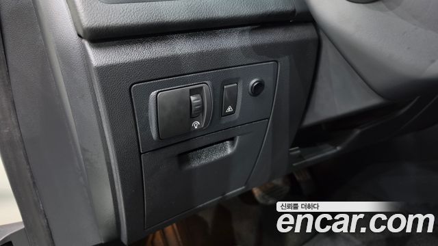 Renault Korea SM5  2012 — photo 27