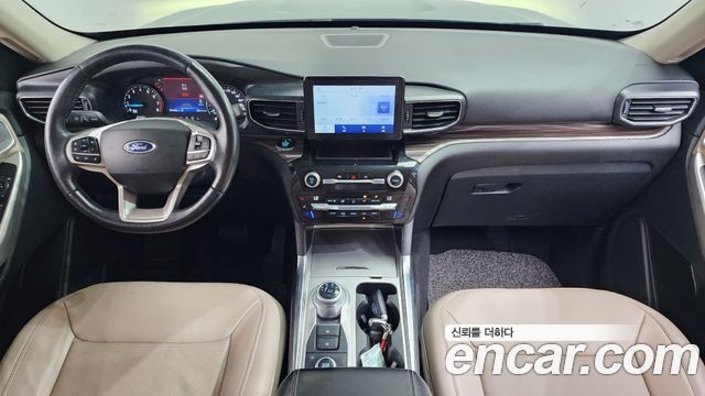 Ford Explorer 2021 — photo 7