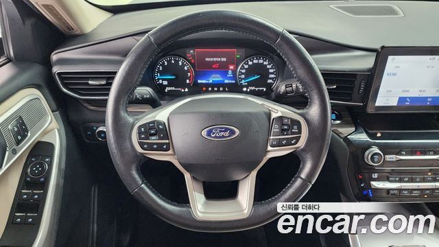 Ford Explorer 2021 — photo 14
