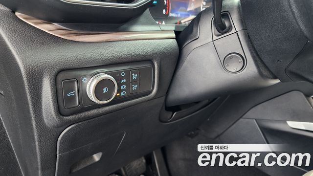 Ford Explorer 2021 — photo 19