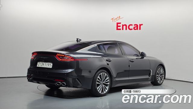 Kia Stinger 2018 — photo 2