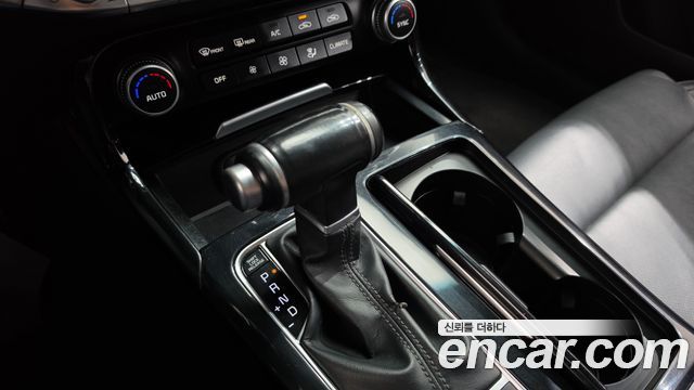 Kia Stinger 2018 — photo 9