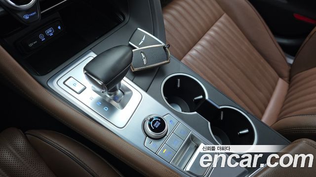 Genesis G70 2019 — photo 12