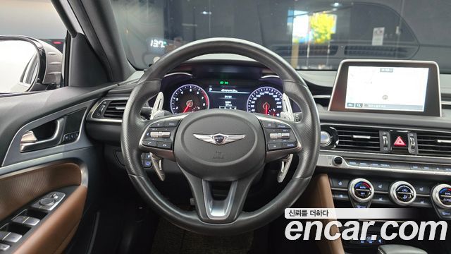 Genesis G70 2019 — photo 18
