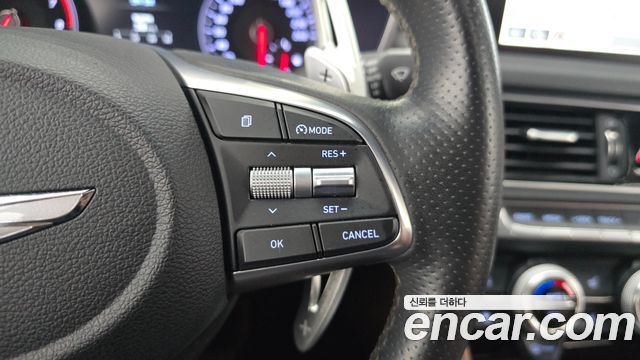 Genesis G70 2019 — photo 24