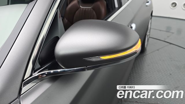 Genesis G70 2019 — photo 32