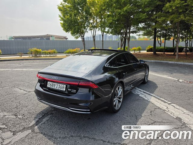 Audi A7 2020 — photo 2