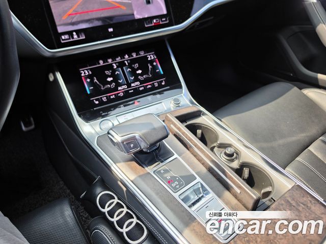 Audi A7 2020 — photo 9